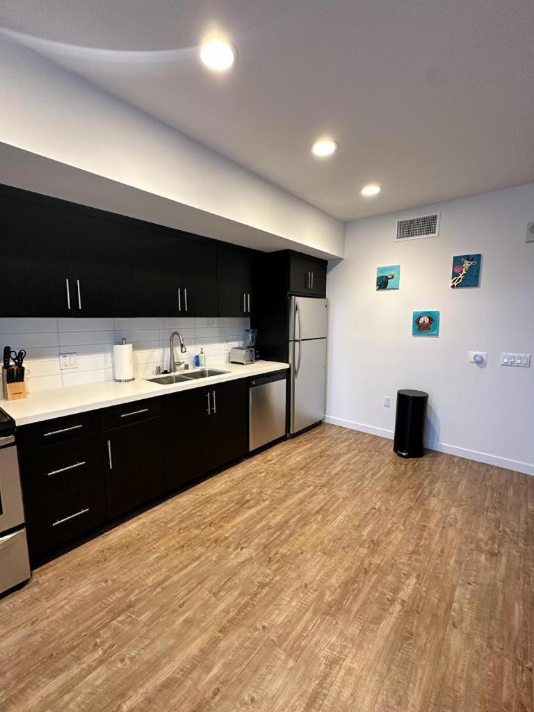 Appartement Universal 10 Min Drive Free Parking And Wifi Los Angeles